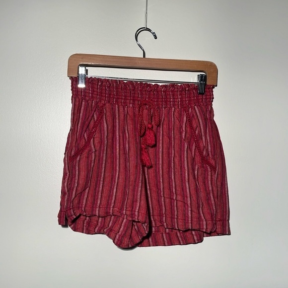 Briggs Linen Blend Striped Shorts - Picture 1 of 7